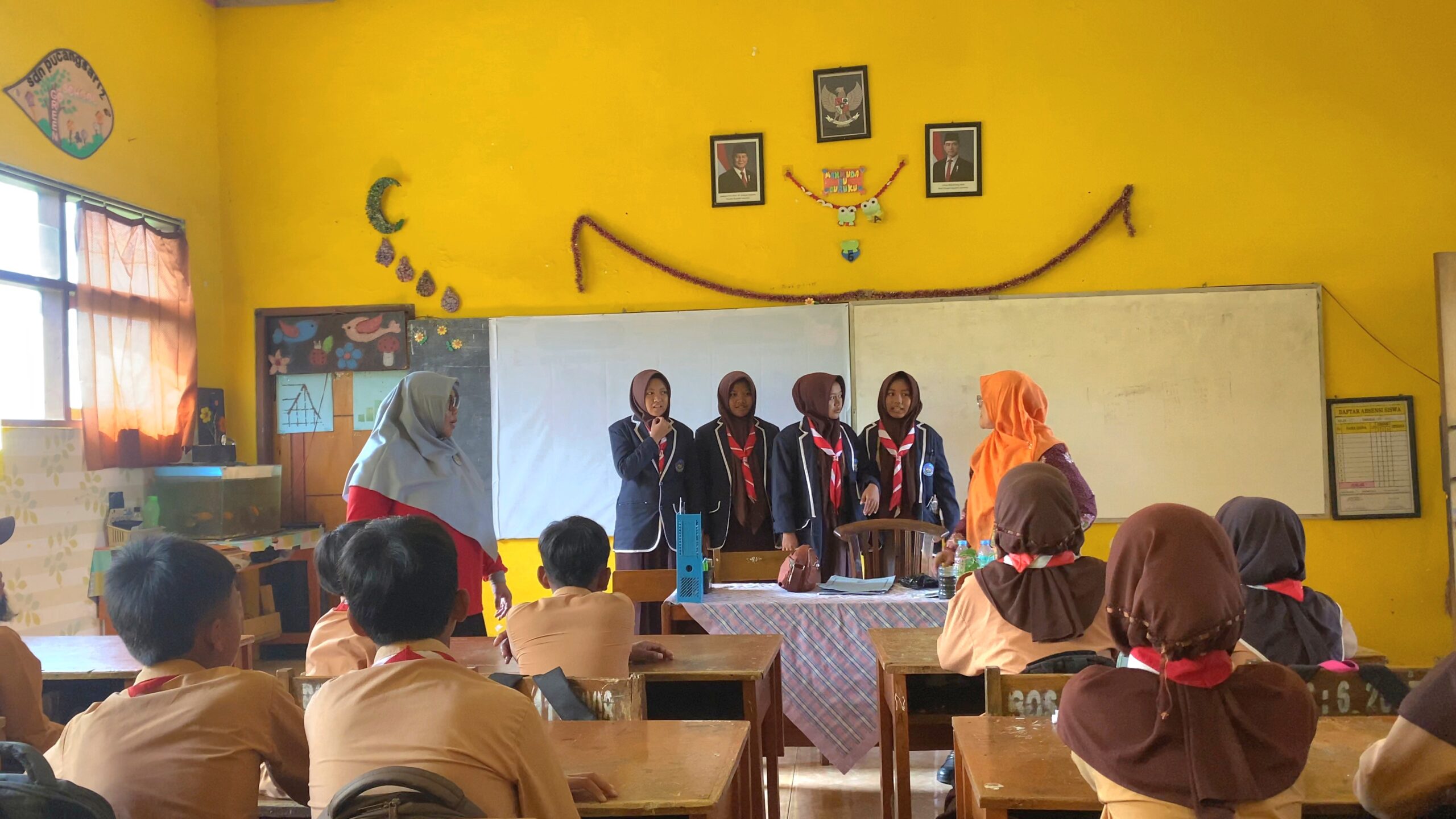 Kampanye Adiwiyata Pokja Keanekaragaman Hayati SMPN 2 Purwosari